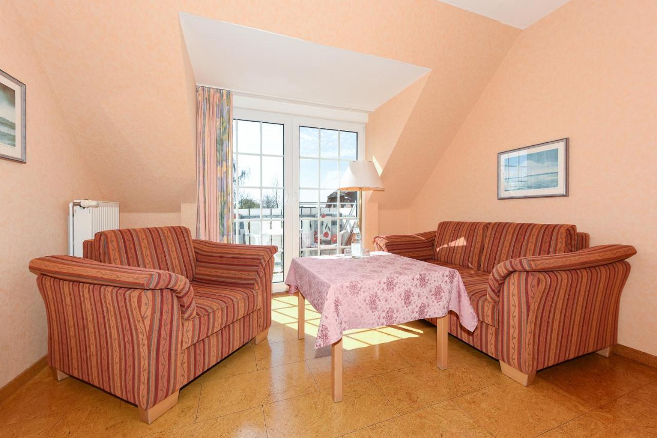 Hotel-Pension Stoertebeker Бензерзиль Экстерьер фото