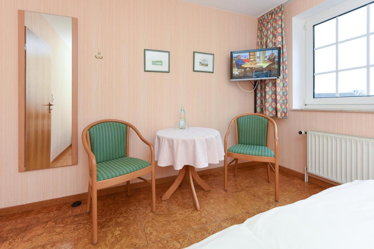 Hotel-Pension Stoertebeker Бензерзиль Экстерьер фото